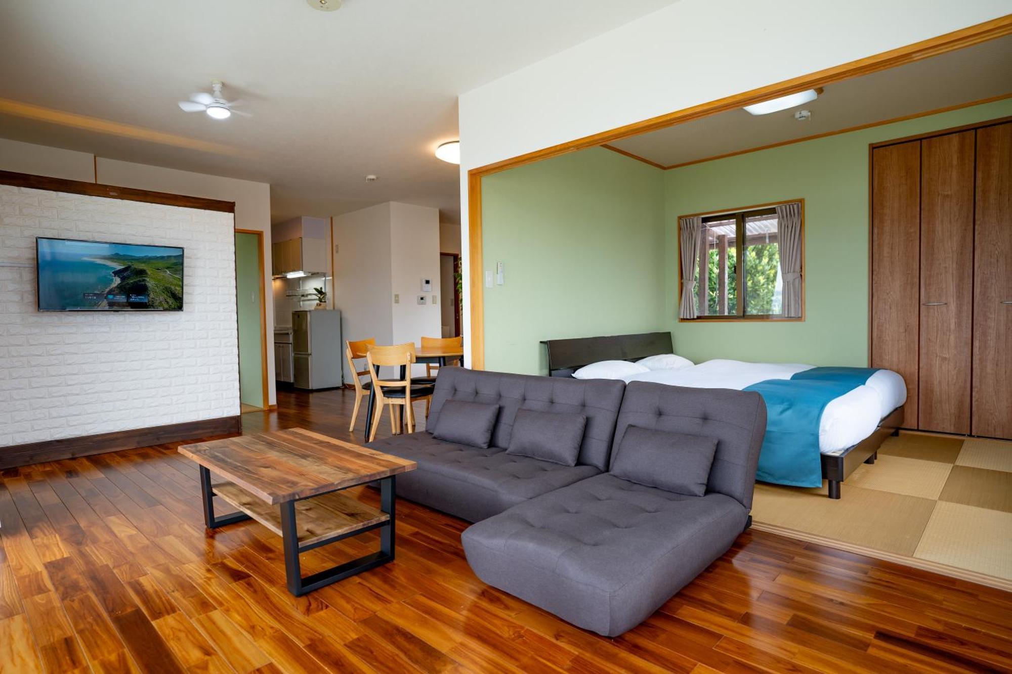 ペンションパシフィカ古宇利 Villa Kui Exteriör bild