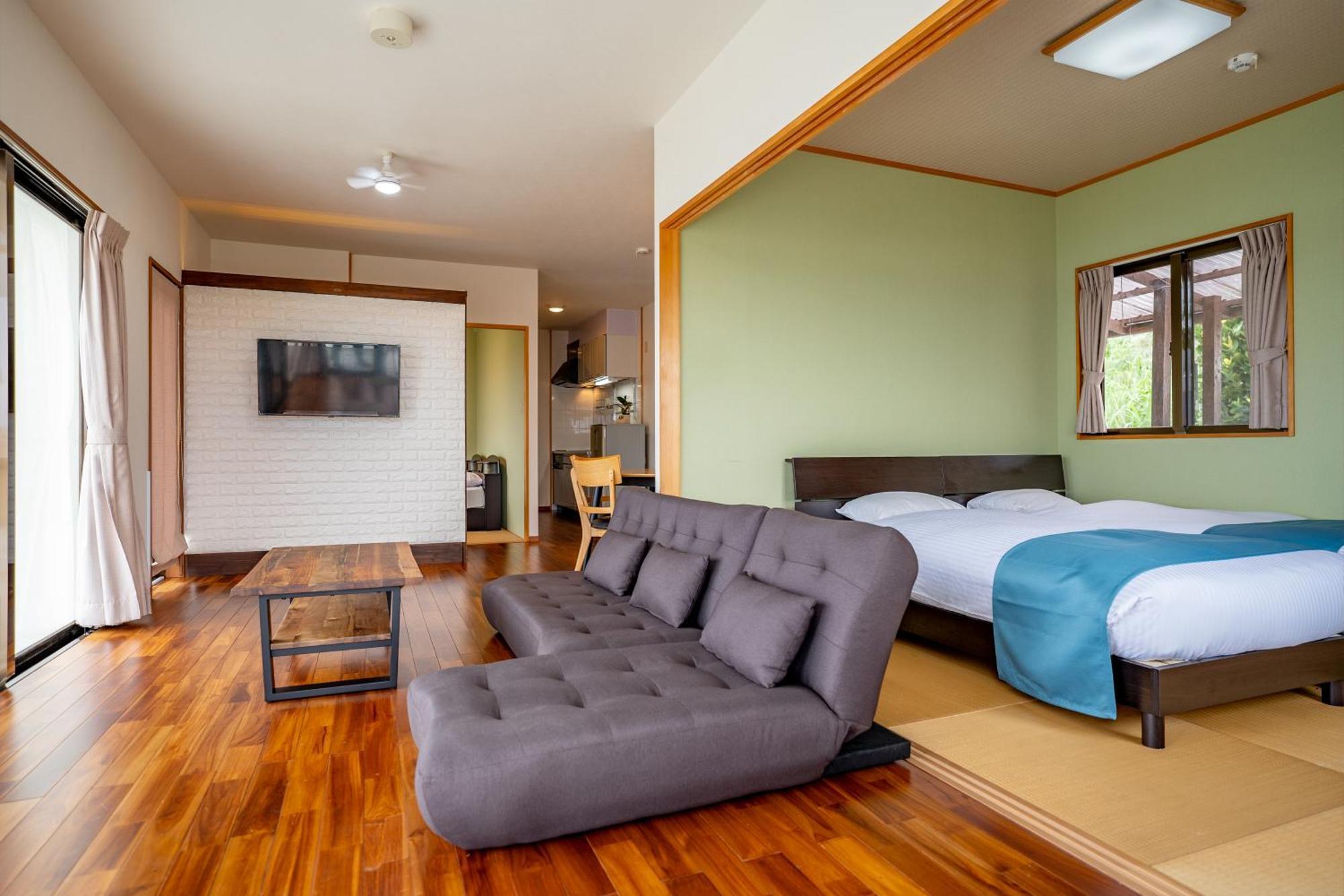 ペンションパシフィカ古宇利 Villa Kui Exteriör bild