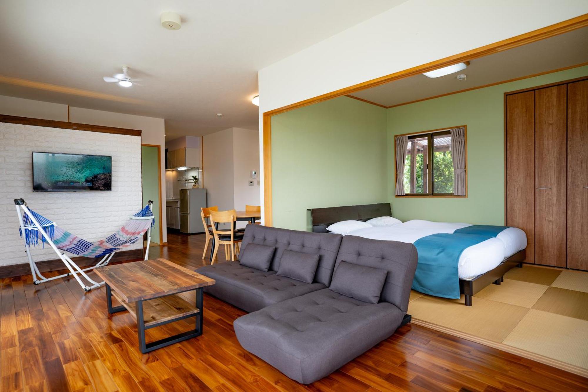 ペンションパシフィカ古宇利 Villa Kui Exteriör bild